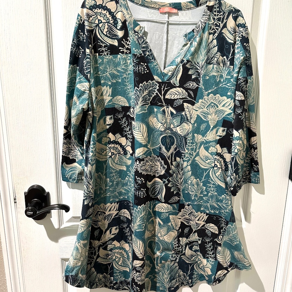 Simply Aster Tropical Boho Blue and Beige Floral Print Tunic Dress Sz XL